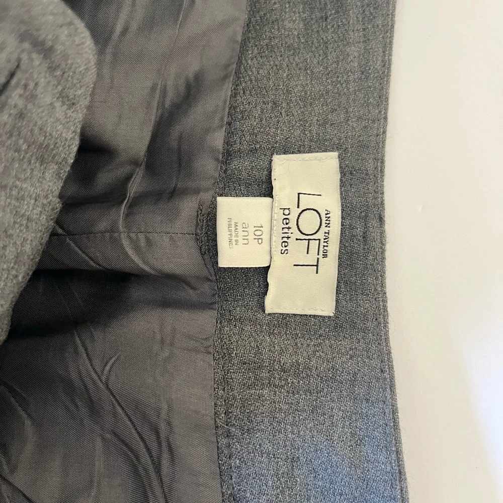 LOFT Gray Dress Pants petites 10P - Picture 2 of 5